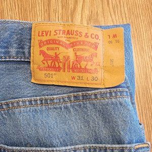 Levi's medium wash 501 jeans Size 31X30